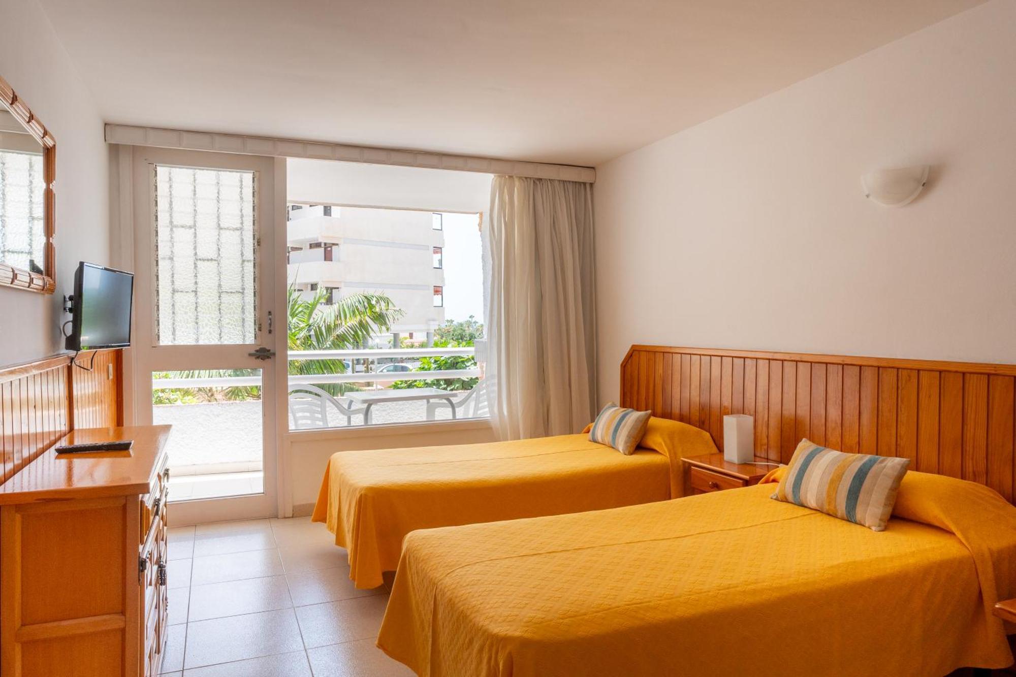 Apartamentos Borinquen Playa de las Americas  Exterior foto